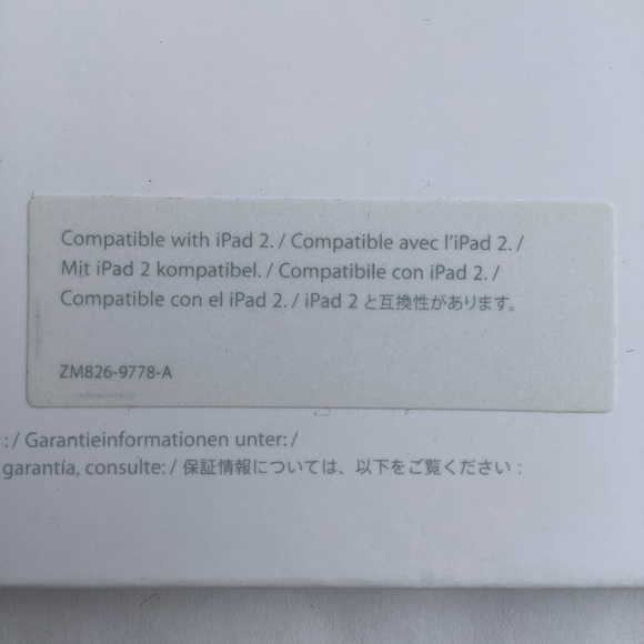 Year 2012 Apple iPad Smart Magnetic Cover for iPad 2 3 & 4 - Leather Black MC947 - Picture 8 of 15